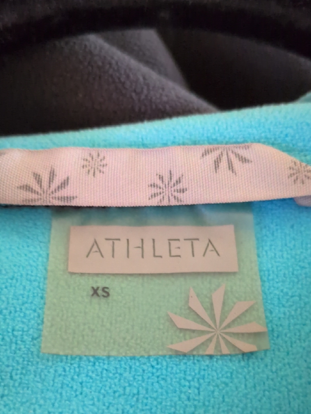 Athleta Hood XS Swara Floral Long embroidered Zip front Jacket Pockets workout - Picture 8 of 8